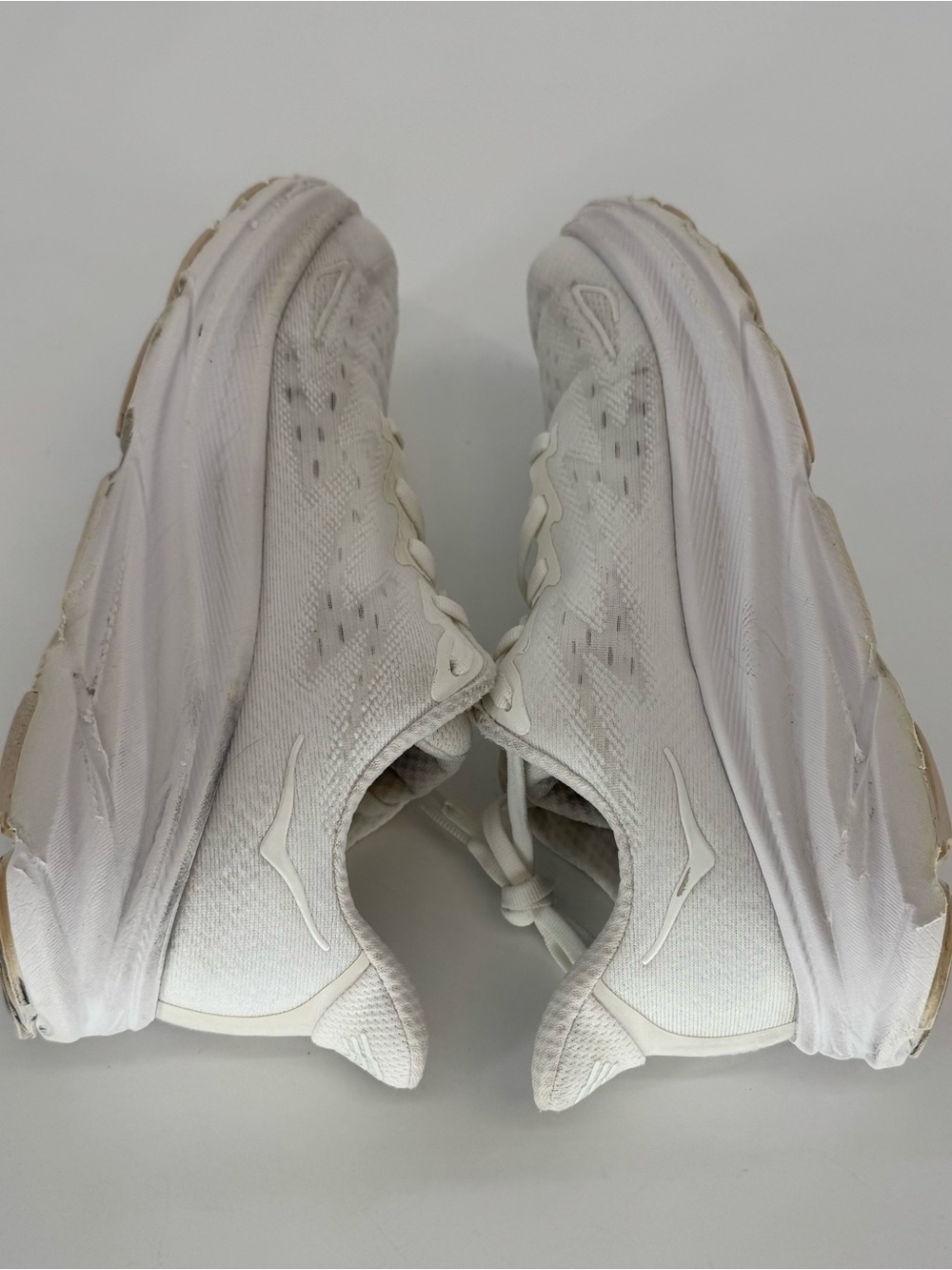 Hoka Clifton 9 Women’s White Plush-Cushion Running Sneaker Size 7.5 - Picture 10 of 13